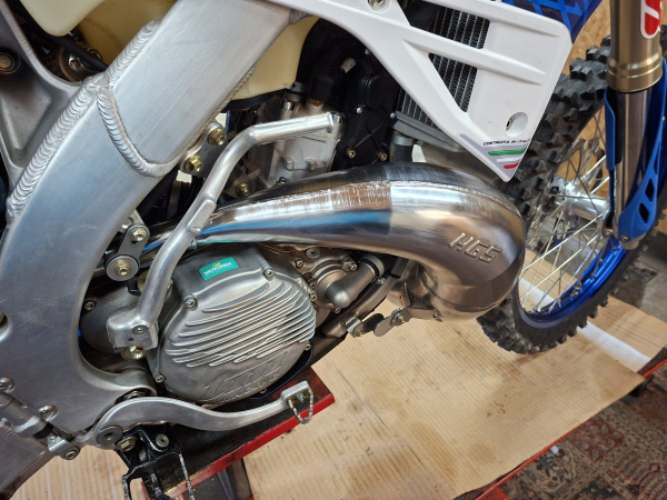 TM Moto Enduro 300 2T Fi mod 2024 im Auftrag zu verkaufen